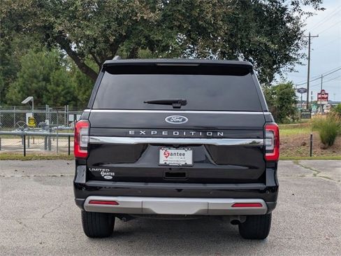 Used 2024 Ford Expedition Limited image 4