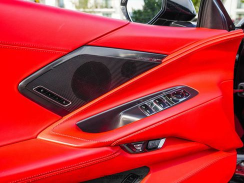 Used 2023 Chevrolet Corvette Stingray Premium Conv w/ Z51 Performance Package image 24