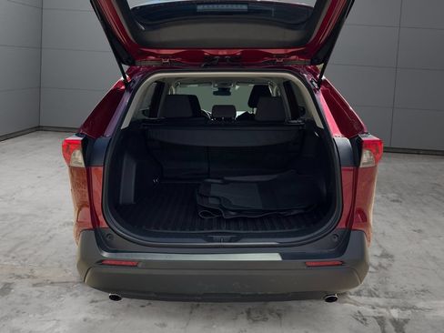Certified 2023 Toyota RAV4 LE AWD/4WD image 19
