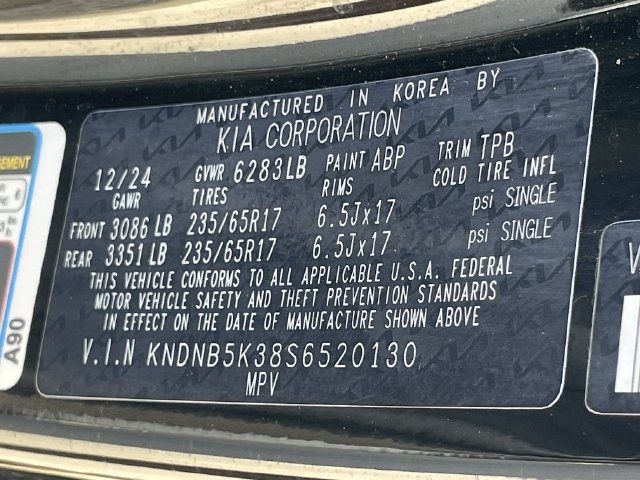 Used 2025 Kia Carnival FWD image 29