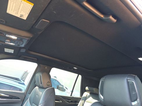 Used 2023 Cadillac Escalade Sport AWD/4WD image 22