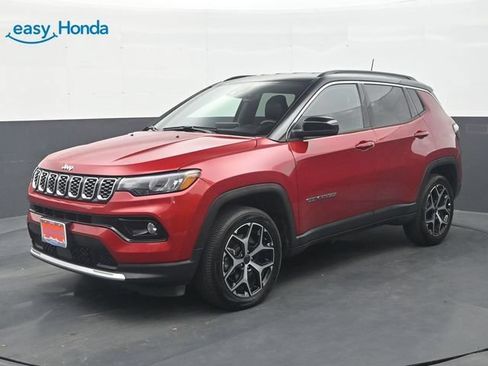 Used 2025 Jeep Compass Limited AWD/4WD image 3