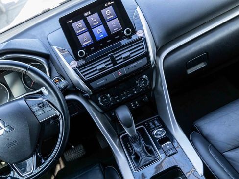 Used 2023 Mitsubishi Eclipse Cross SE image 21