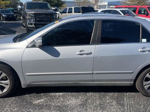Used 2005 Honda Accord LX image 8