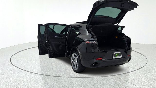 Used 2024 Alfa Romeo Tonale Veloce AWD/4WD image 16