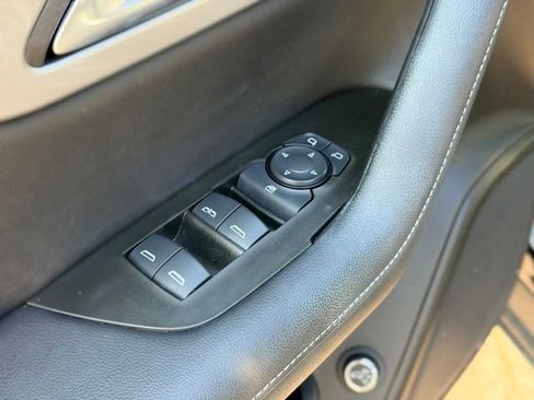 Used 2024 Chevrolet Blazer LT w/ Convenience Package FWD image 19