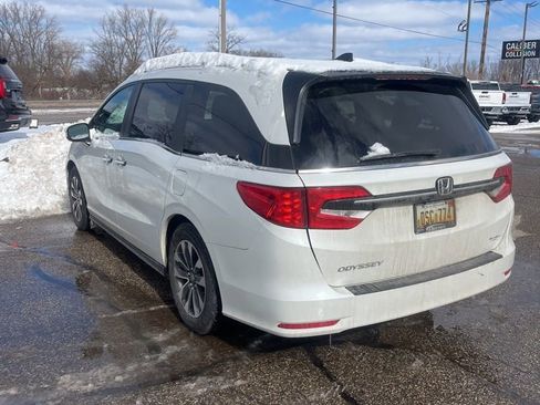 Used 2022 Honda Odyssey EX-L image 2