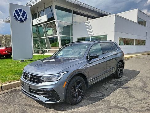 Used 2023 Volkswagen Tiguan SE R-Line FWD image 1