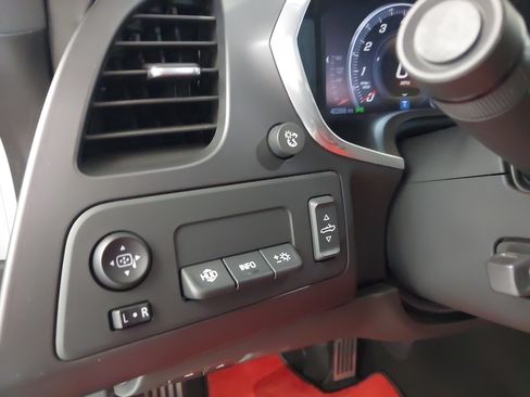 Used 2015 Chevrolet Corvette Stingray Convertible w/ 3LT Preferred Equipment Group RWD image 23