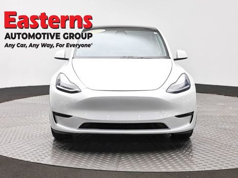 Used 2021 Tesla Model Y Long Range AWD/4WD image 2