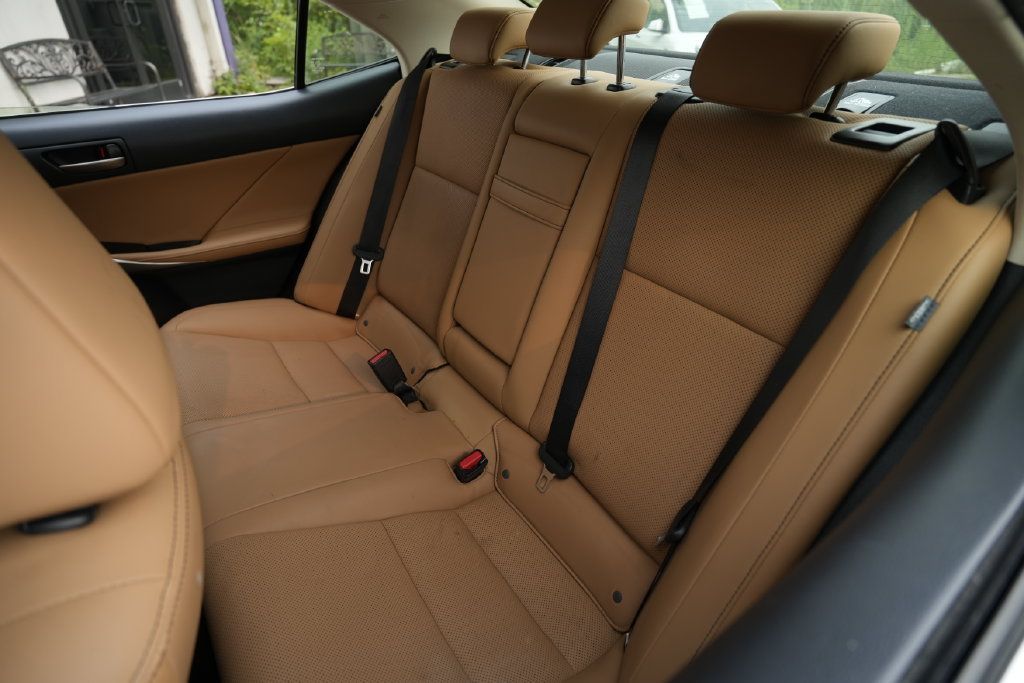 Used 2018 Lexus IS 300 AWD w/ Comfort Package image 23