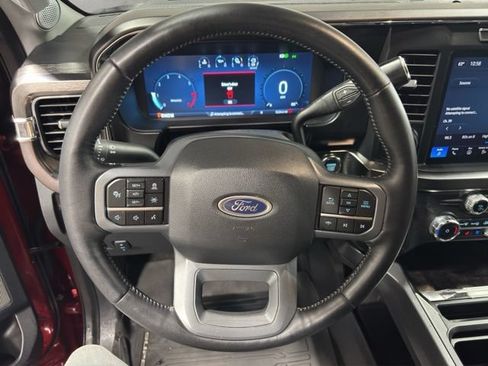Used 2024 Ford F250 Lariat w/ Lariat Ultimate Package AWD/4WD image 28