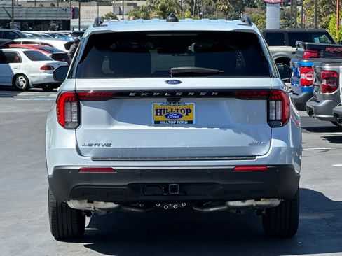 New 2026 Ford Explorer Active AWD/4WD image 12