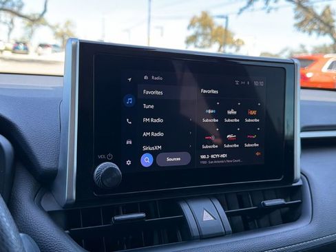 Used 2023 Toyota RAV4 LE image 27