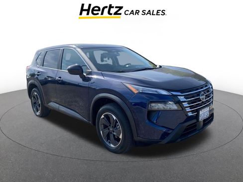 Used 2025 Nissan Rogue SV image 1