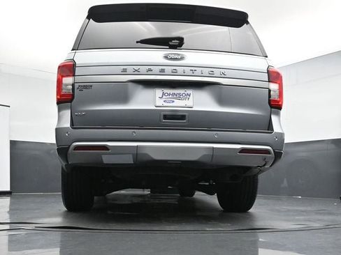 Used 2024 Ford Expedition XLT AWD/4WD image 34