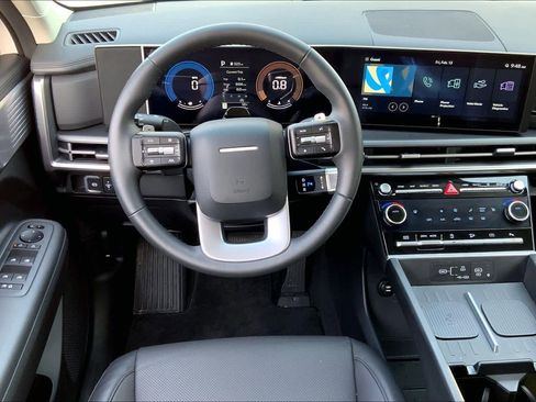 Used 2025 Hyundai Santa Fe SEL image 6