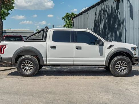 Used 2019 Ford F150 Raptor AWD/4WD image 7
