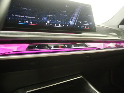 Certified 2023 BMW 740i image 24