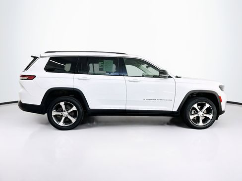Used 2023 Jeep Grand Cherokee L Limited image 10