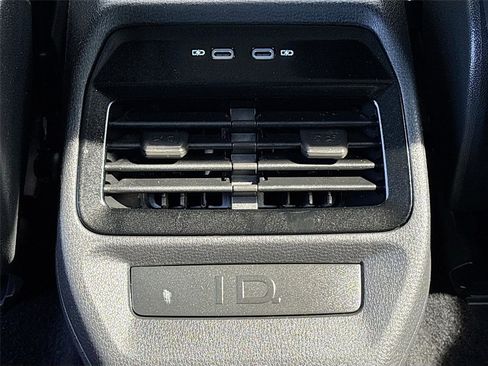 Used 2022 Volkswagen ID.4 Pro S image 25