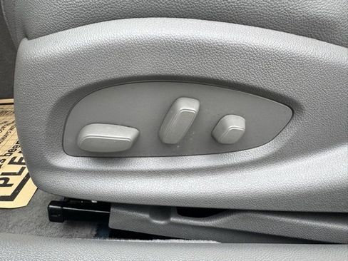 Used 2019 Chevrolet Impala LT image 24