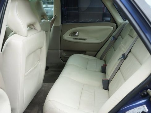 Used 2002 Volvo S40 image 11