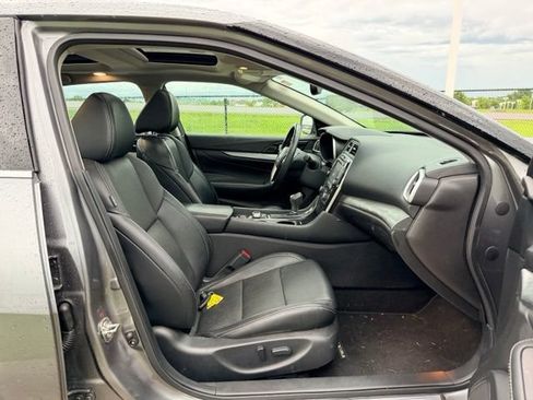 Used 2017 Nissan Maxima 3.5 SL FWD image 11