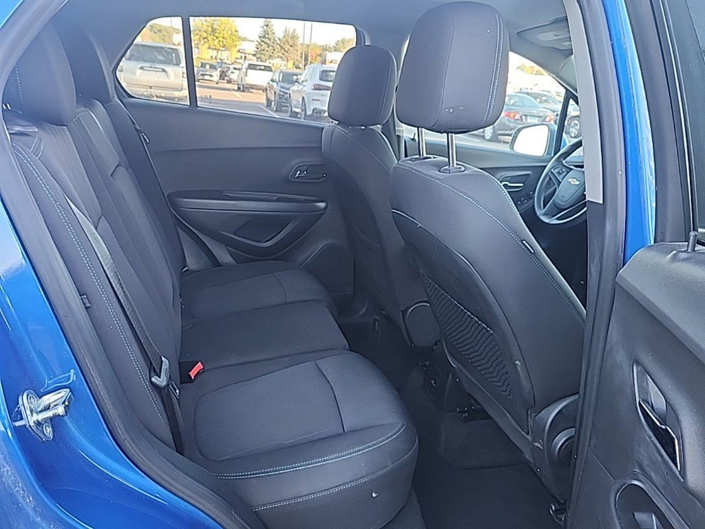Used 2015 Chevrolet Trax LT AWD/4WD image 15