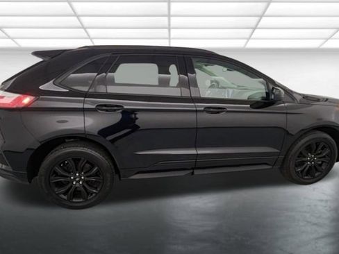 Used 2022 Ford Edge SE w/ Black Appearance Package AWD/4WD image 8