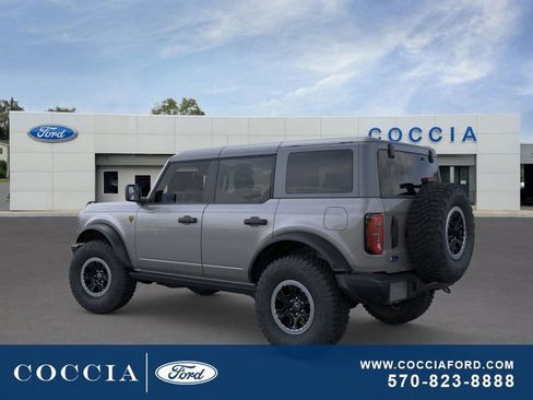 New 2025 Ford Bronco Badlands w/ Sasquatch Package image 4