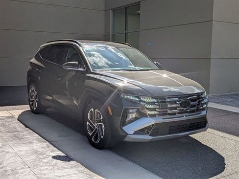 New 2026 Hyundai Tucson Limited image 3