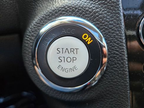 Used 2017 INFINITI QX70 2WD image 31