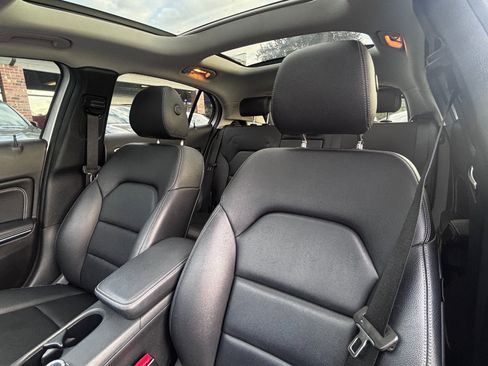 Used 2019 Mercedes-Benz GLA 250 GLA 250 4MATIC SUV image 12