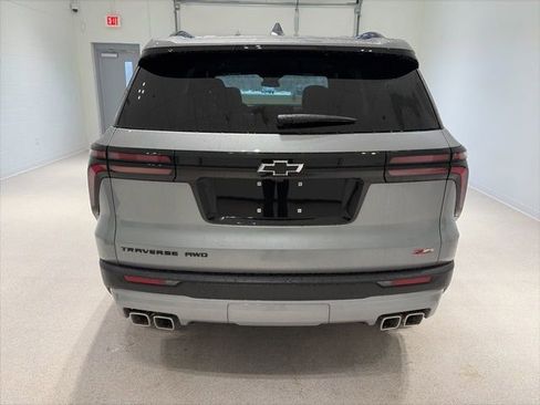 New 2026 Chevrolet Traverse Z71 w/ LPO, Floor Liner Package image 5
