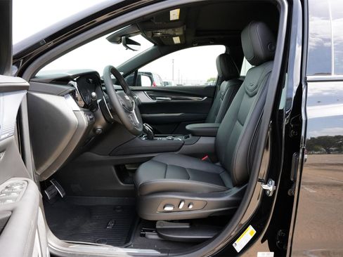 New 2025 Cadillac XT5 Sportv w/ LPO, Red Accent Package image 18