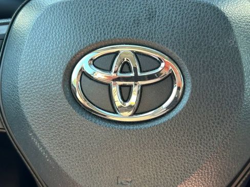 Certified 2025 Toyota RAV4 LE FWD image 32