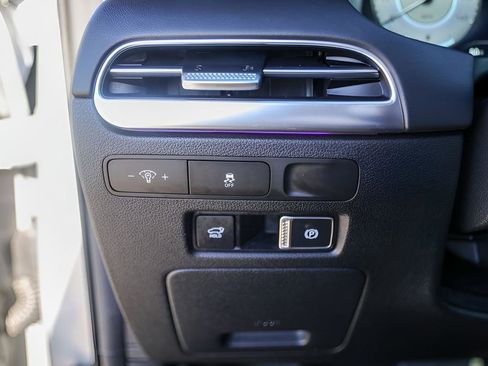 Used 2023 Hyundai Palisade Calligraphy image 15