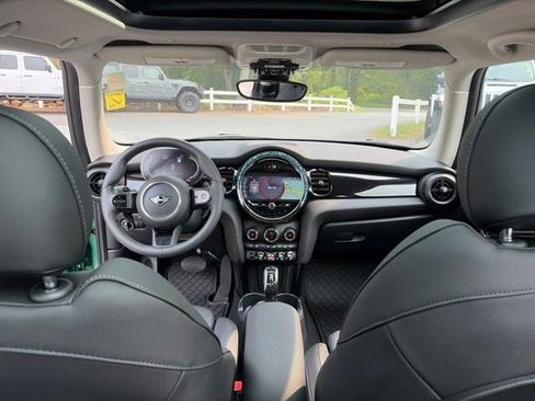 Used 2024 MINI Cooper S FWD image 10