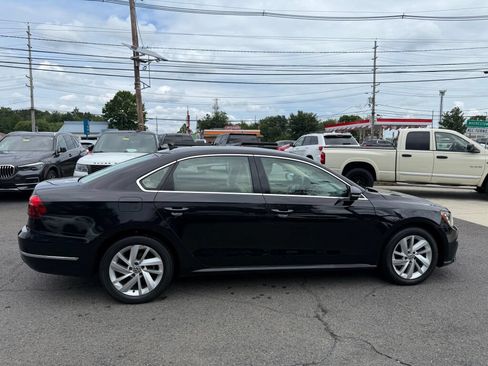 Used 2018 Volkswagen Passat 2.0T SE FWD image 8