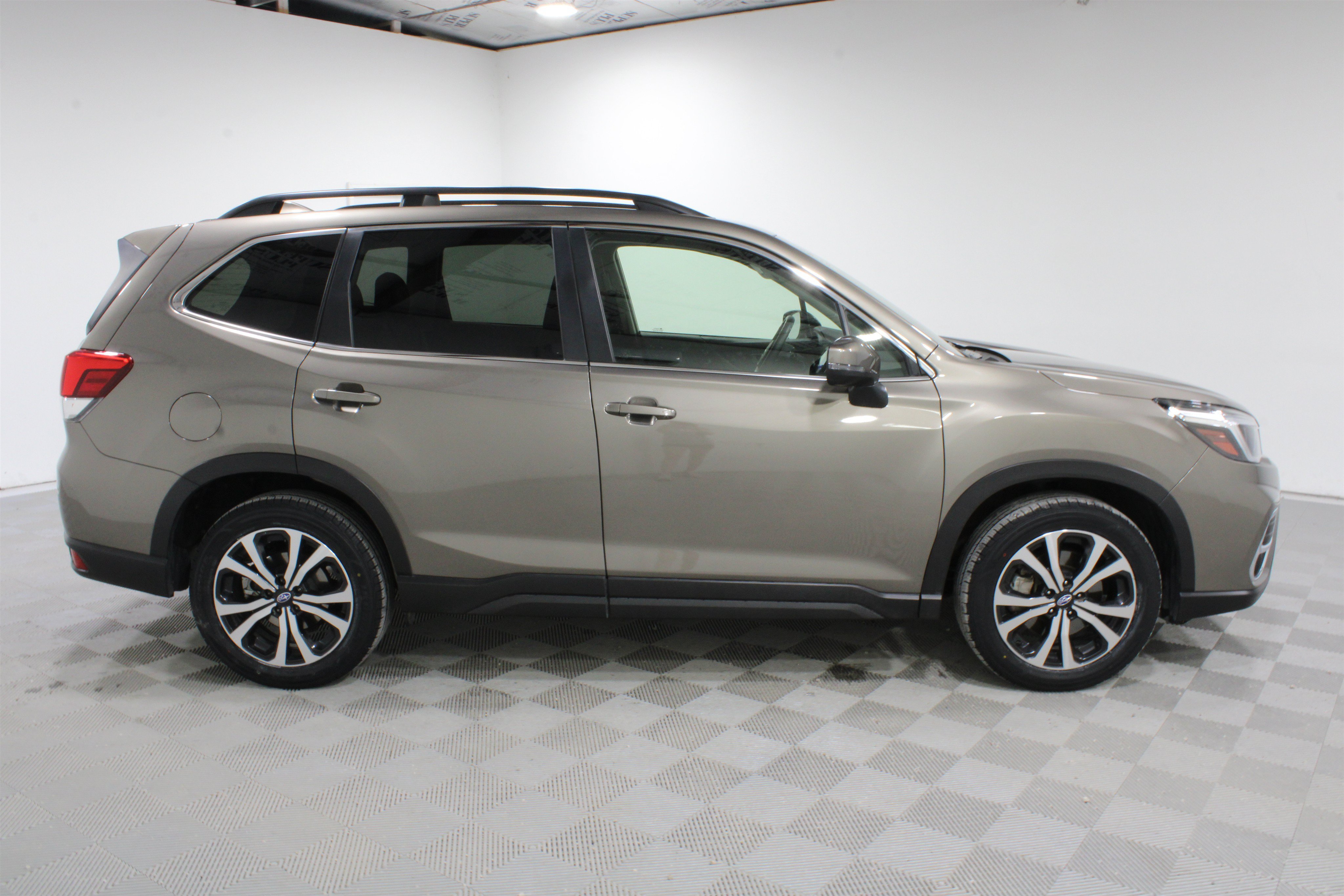 Used 2019 Subaru Forester Limited w/ Popular Package #3 AWD/4WD image 27