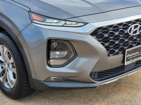 Used 2019 Hyundai Santa Fe SEL image 11