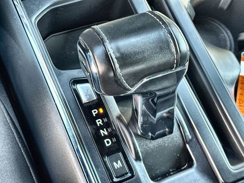 Used 2022 Ford F150 XLT w/ Equipment Group 302A High image 16