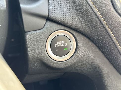 Certified 2023 Chevrolet Equinox Premier AWD/4WD image 17