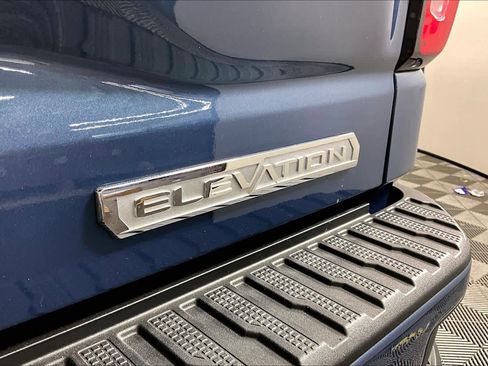 Used 2024 GMC Sierra 1500 Elevation w/ LPO, Elevation Black Package image 10