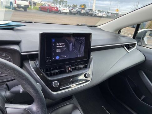 Used 2024 Toyota Corolla LE image 37