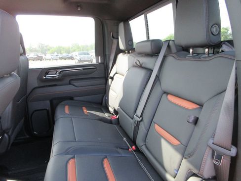 New 2026 GMC Sierra 2500 AT4 w/ AT4 Premium Plus Package AWD/4WD image 14