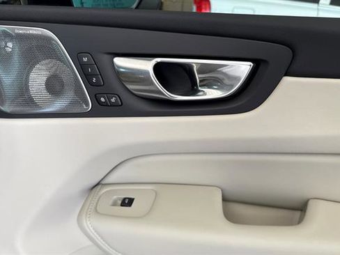 Used 2025 Volvo XC60 T8 Ultra w/ Protection Package Premier AWD/4WD image 18
