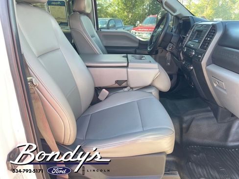 Used 2018 Ford F450 XL w/ Power Equipment Group image 22