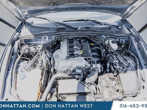 Used 2021 MAZDA MX-5 Miata Club RWD image 30